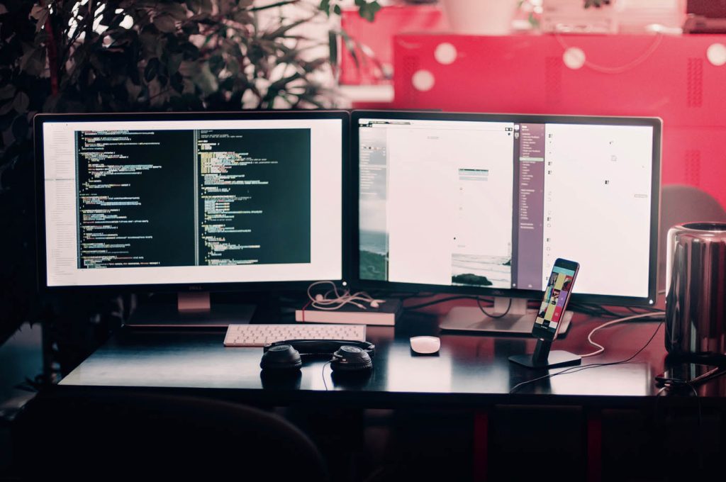 Combine Different Monitors Computer 1245714 1024x680